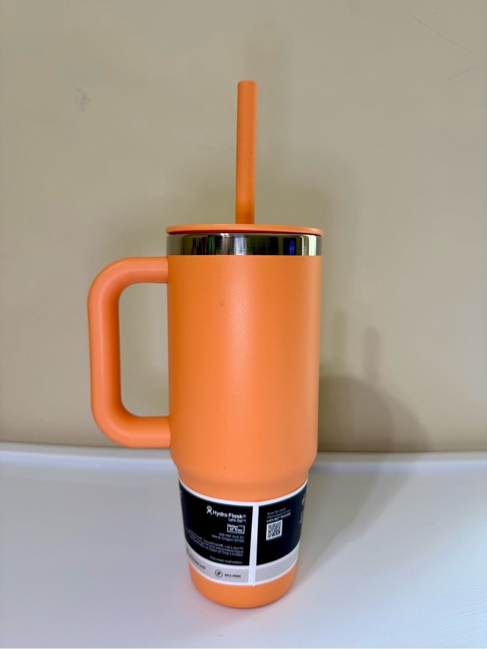 Hydro Flask Orange Insulated Straw Mug with Handle and Metallic Accent - Picture 2 of 4